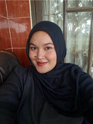 Resti Rahmawati